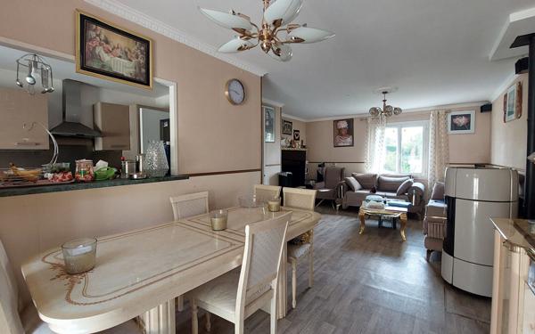 Maison à vendre    6 pièces • 111,43 m2 Normanville