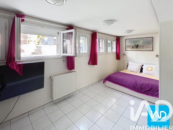 Maison à vendre 7 pièces 240,3 m² Le Chesnay-Rocquencourt