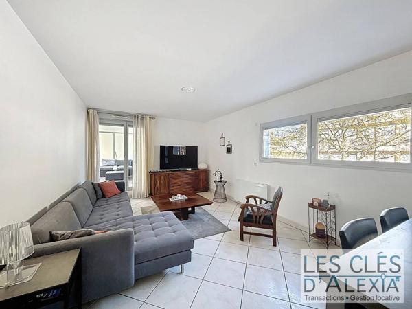 Lyon 8e – Grand T2 lumineux – 47m² / Terrasse