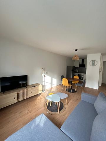 "APPARTEMENT MEUBLÉ LE MANS 2 PIECES 43M2"