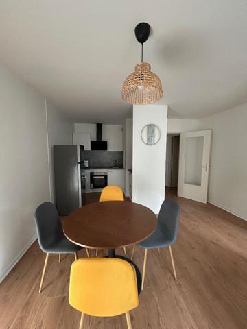 "APPARTEMENT MEUBLÉ LE MANS 2 PIECES 43M2"