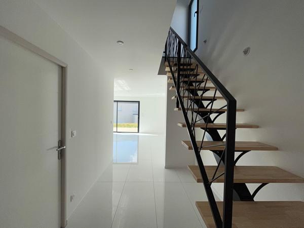 Maison Montreuil Juigne