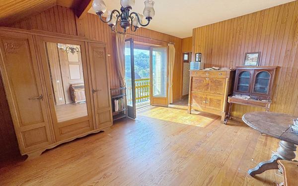 Maison à vendre    6 pièces •  Jurançon