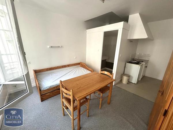 Appartement à louer 1 pièce 18.56m² Saint-Quentin (02100)