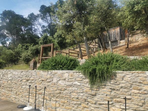 VILLA LORGUES DE 236M² SUPERBE ENVIRONNEMENT