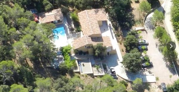 VILLA LORGUES DE 236M² SUPERBE ENVIRONNEMENT