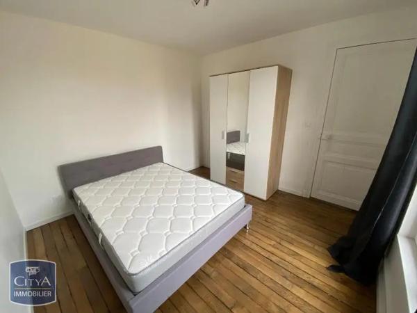 Appartement à louer 2 pièces 41.57m² Charleville-Mézières (08000)