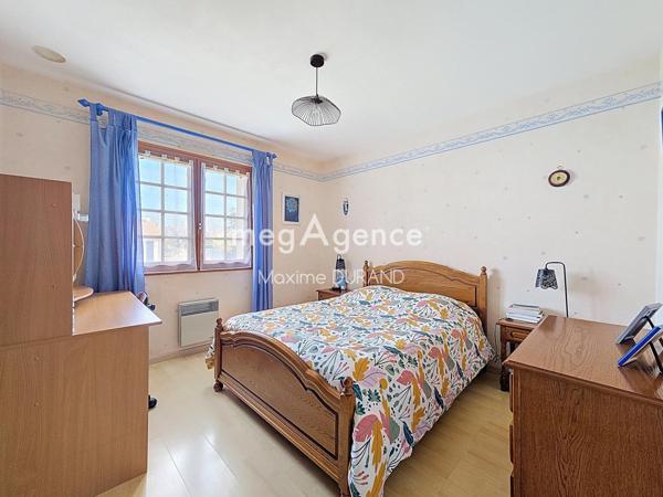 Maison à Montrevault-sur-Èvre, 49110 - 6 pièces 114m²