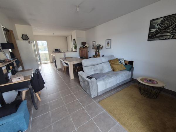 Appartement T2 avec balcon et place de parking- Investisseurs