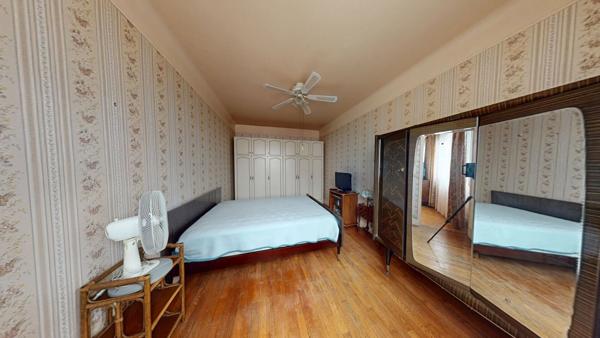 À découvrir : beau 2 pièces de 61.30 m² à fort potentiel d'aménagement