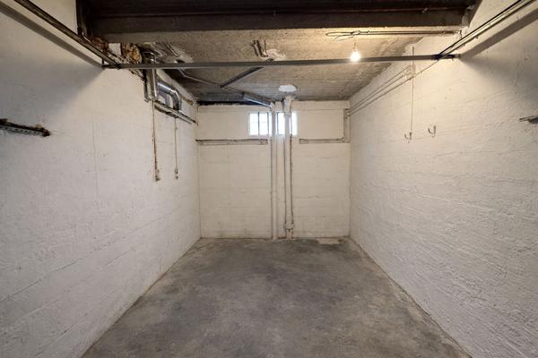 À découvrir : beau 2 pièces de 61.30 m² à fort potentiel d'aménagement