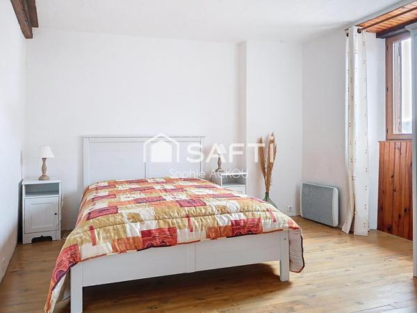 Au coeur du village, un potentiel rare vous attend!!