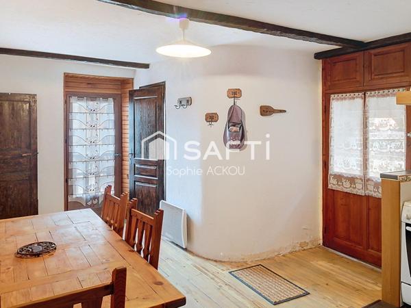 Au coeur du village, un potentiel rare vous attend!!