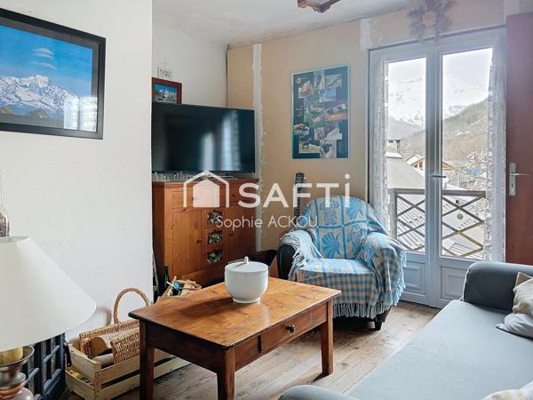 Au coeur du village, un potentiel rare vous attend!!