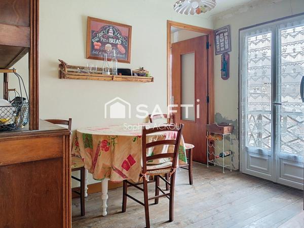 Au coeur du village, un potentiel rare vous attend!!