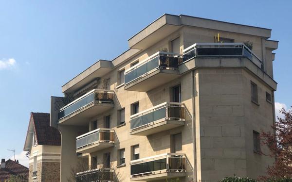 Appartement à louer    2 pièces • 85,35 m2 Le Perreux-sur-Marne