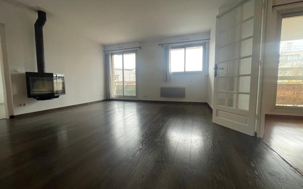 Appartement à louer    2 pièces • 85,35 m2 Le Perreux-sur-Marne