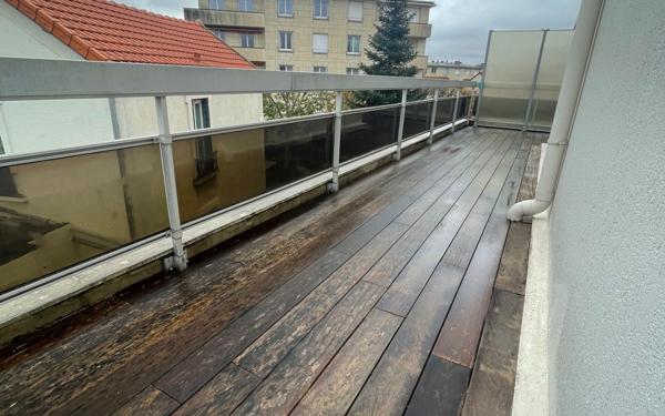 Appartement à louer    2 pièces • 85,35 m2 Le Perreux-sur-Marne