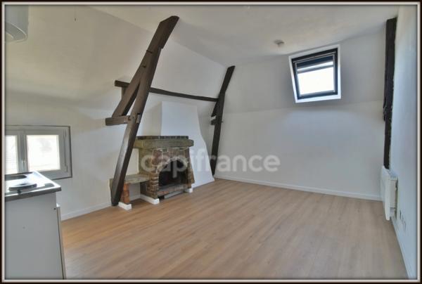 Appartement à vendre 2 pièces de 33m² - La ville du bois - Belle opportunité en centre-ville pour habiter ou investir