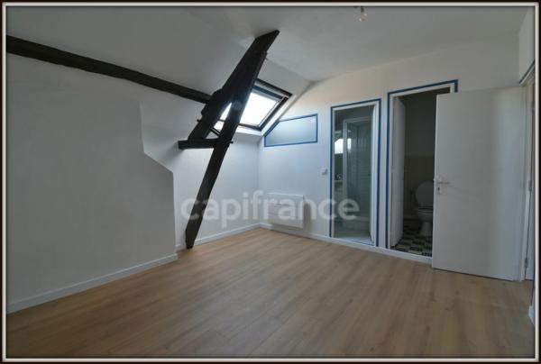 Appartement à vendre 2 pièces de 33m² - La ville du bois - Belle opportunité en centre-ville pour habiter ou investir
