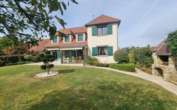 Maison à vendre    8 pièces • 221 m2 Trilport