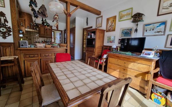 Maison à vendre    8 pièces • 221 m2 Trilport