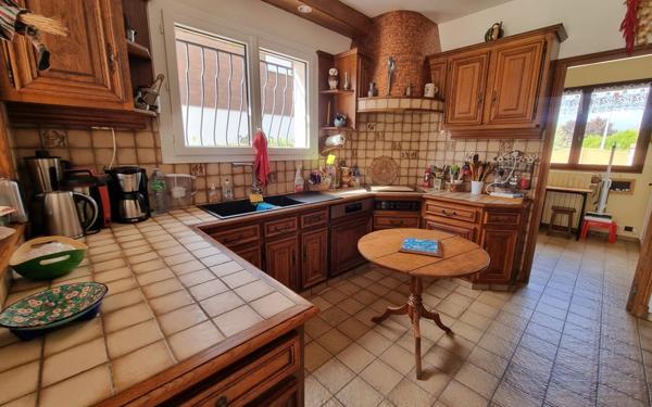 Maison à vendre    8 pièces • 221 m2 Trilport