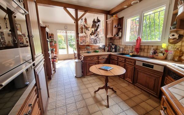 Maison à vendre    8 pièces • 221 m2 Trilport