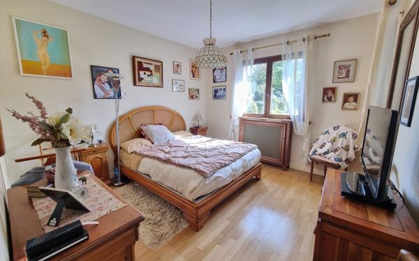 Maison à vendre    8 pièces • 221 m2 Trilport