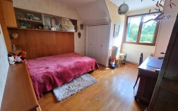 Maison à vendre    8 pièces • 221 m2 Trilport