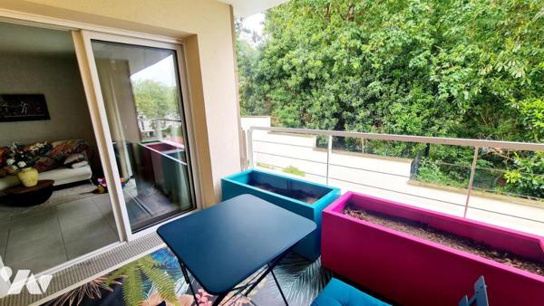 A VENDRE - SAINT-MARC-SUR-MER - Appartement de 2 chambres et un bureau avec terrasse et parking 