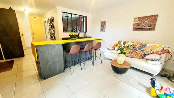 A VENDRE - SAINT-MARC-SUR-MER - Appartement de 2 chambres et un bureau avec terrasse et parking 