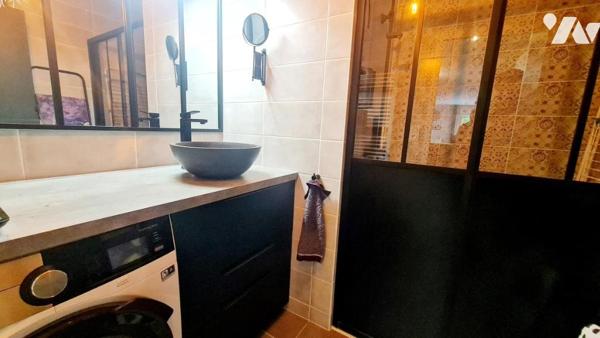 A VENDRE - SAINT-MARC-SUR-MER - Appartement de 2 chambres et un bureau avec terrasse et parking 