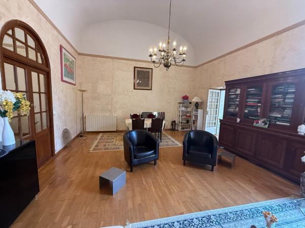 Appartement à NARBONNE, 11100 - 4 pièces 125m²