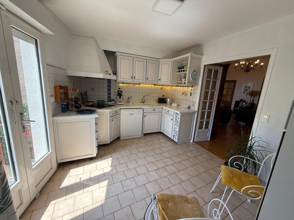 Appartement à NARBONNE, 11100 - 4 pièces 125m²
