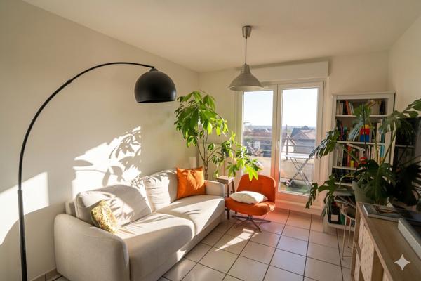 A VENDRE LUMINEUX F3 WINTERSHOUSE