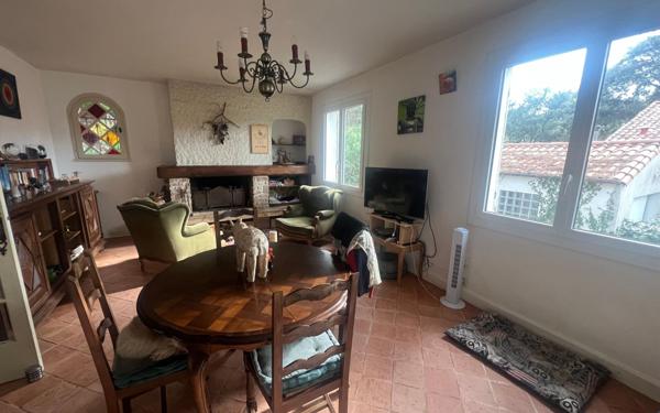 Maison à vendre    3 pièces •  Meschers-sur-Gironde