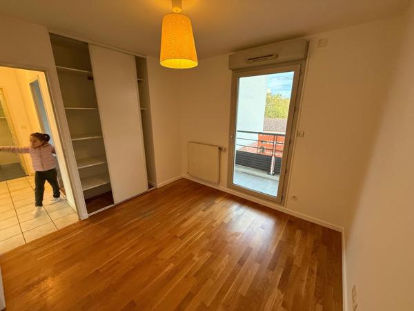 Appartement F3 spacieux et lumineux refait à neuf avec garage