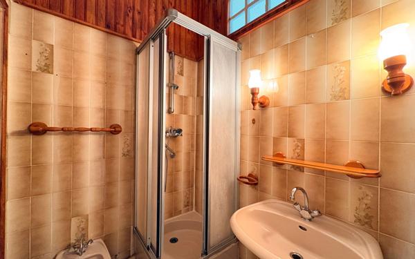 Appartement à vendre    2 pièces • 45 m2 Toulon