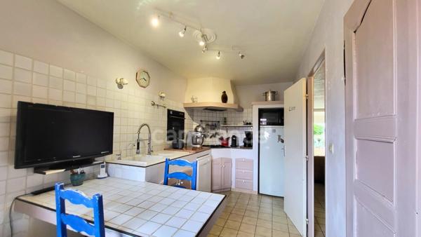 Maison Familiale 6 pièces 152 m2 Piscine et jardin arboré.