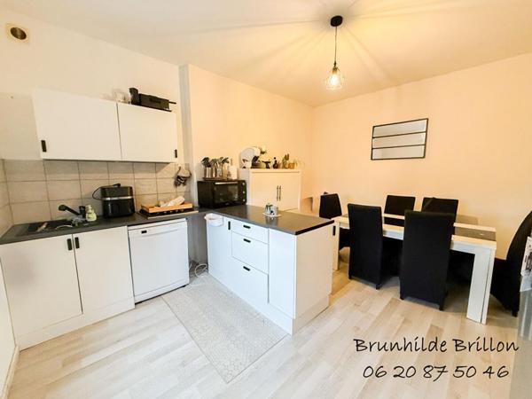 Liévin, appartement  duplex , 1 chambre, stationnement