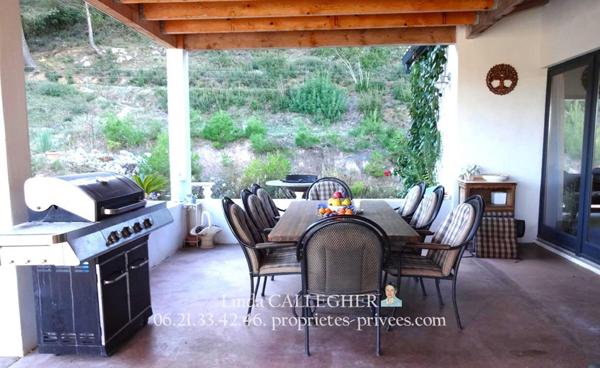 Villa  5 pièce(s) 222 m2