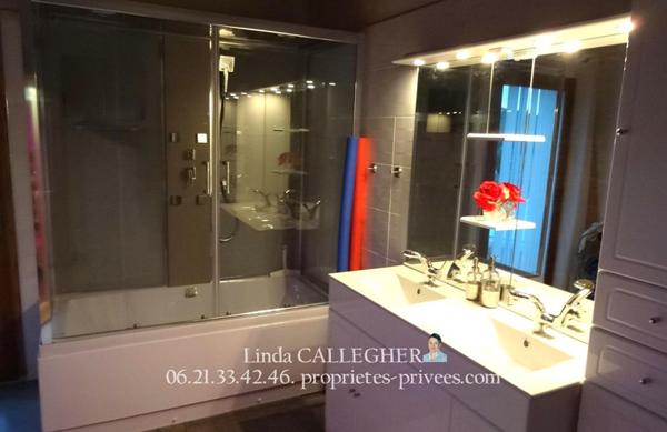 Villa  5 pièce(s) 222 m2