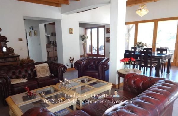 Villa  5 pièce(s) 222 m2