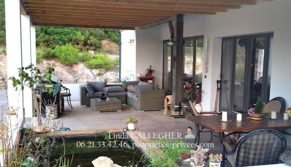 Villa  5 pièce(s) 222 m2