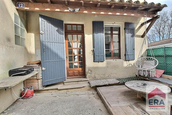 Maison Barbentane 4 pièces - 77m² - 3 chambres - Cour