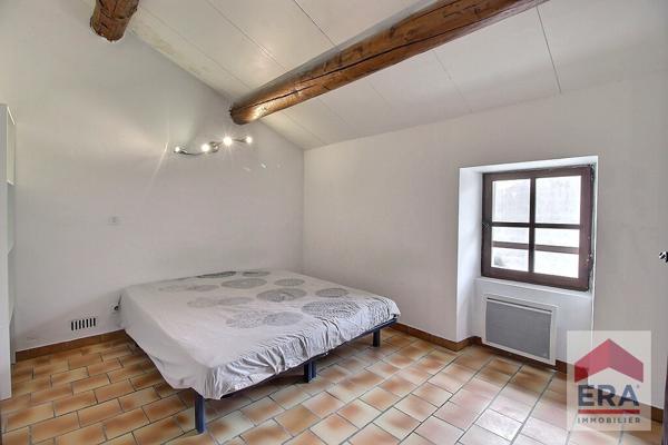 Maison Barbentane 4 pièces - 77m² - 3 chambres - Cour