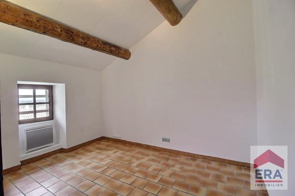 Maison Barbentane 4 pièces - 77m² - 3 chambres - Cour