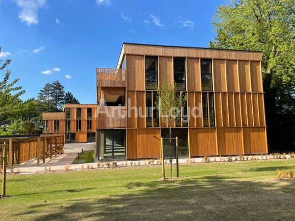 Location bureaux 517 m² - Immeuble récent et labellisé BREEAM Very Good sur les Grands Boulevards