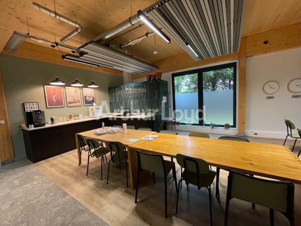 Location bureaux 517 m² - Immeuble récent et labellisé BREEAM Very Good sur les Grands Boulevards
